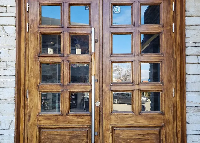 Cosy On The Lift Apartment